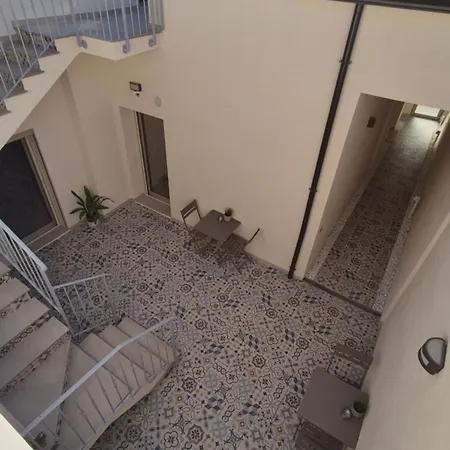 Abbamele Konukevi Càbras